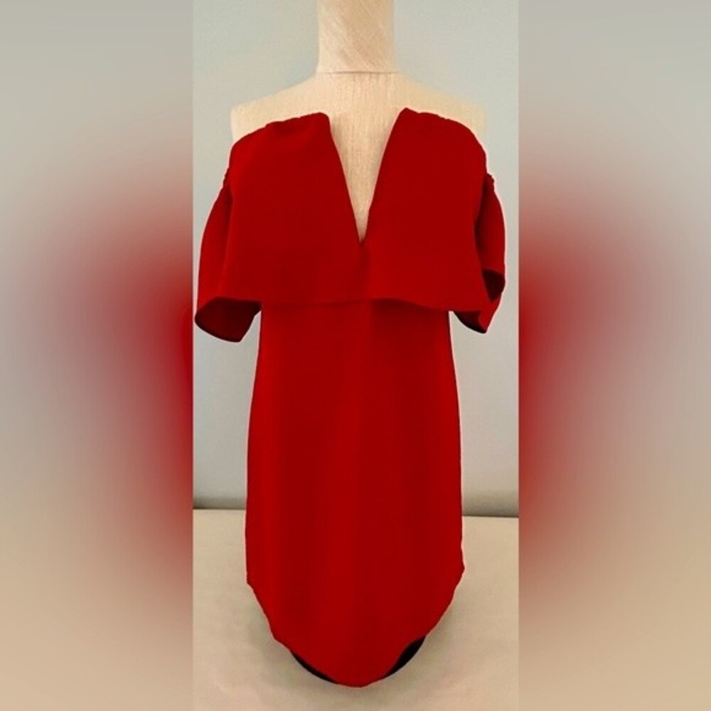 NEW Red Off-Shoulder Minidress by Essue size Medium